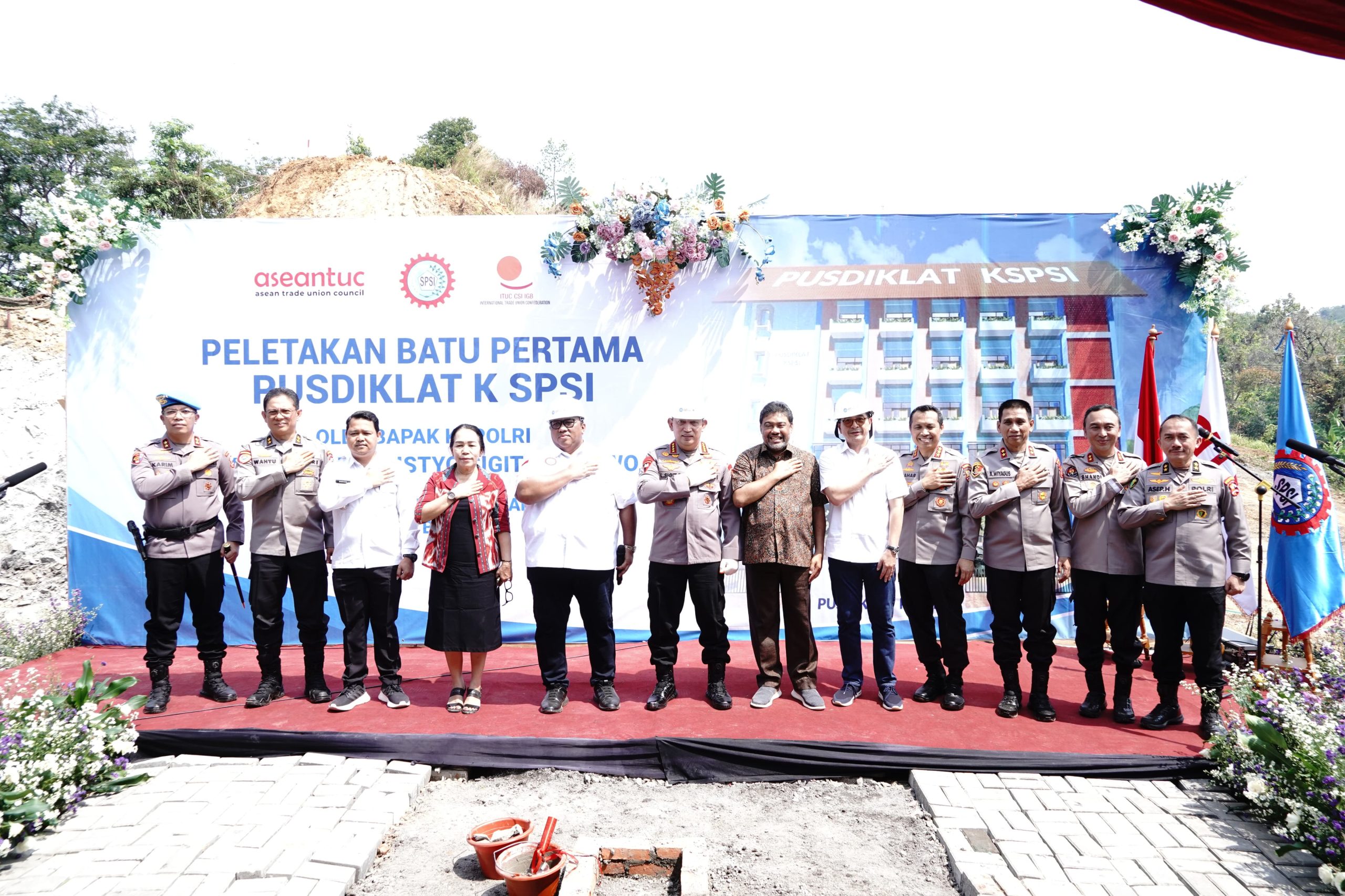 Kapolri Resmikan Pembangunan Gedung Pusdiklat SPSI di Jatiluhur, Purwakarta dengan Peletakan Batu Pertama