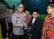 Operasi NCS Polri Bagikan Ribuan Paket Sembako: Pesan Pilkada Damai untuk Masyarakat Jawa Timur