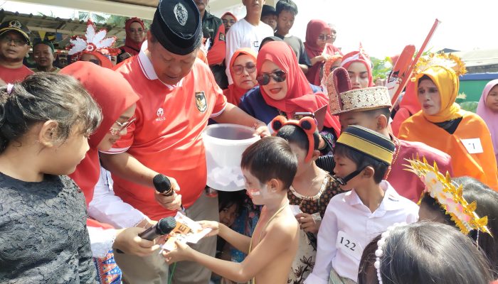 Haji Tahtah Yujang Taba Rayakan 17 Agustus di Kelurahan Kamal Muara Jakarta Utara 4