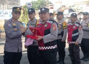 Kapolsek Caringin Berikan Reward Kepada Anggotanya Atas Kinerjanya