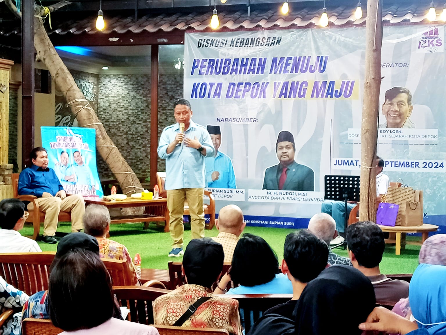 Calon Wali kota Depok, Supian Suri, saat acara diskusi kebangsaan berlangsung. (dok. Harianesia.com)