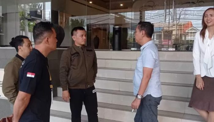 Bawaslu : Jika Tidak ada Apa Apa Kenapa Bubar ? Gerebek Pertemuan Kades Se-Pemalang yang Diduga Bermuatan Politik di Hotel 2