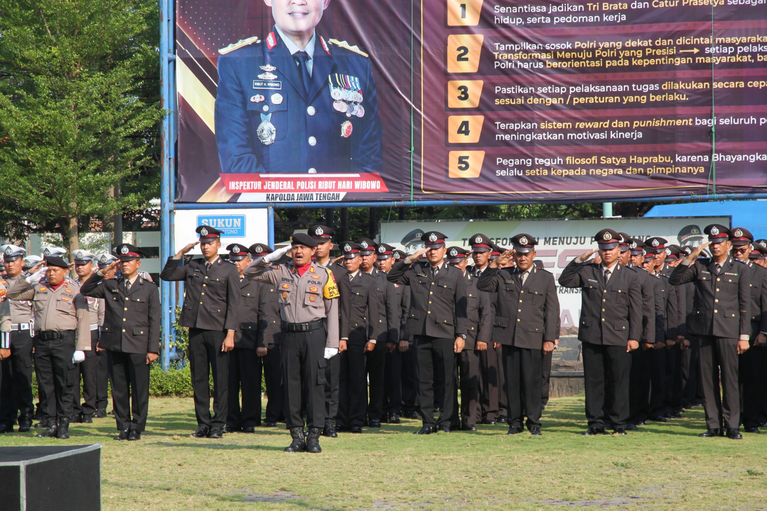 Peringati Hari Sumpah Pemuda Ke-96 Polres Demak Gelar Upacara 