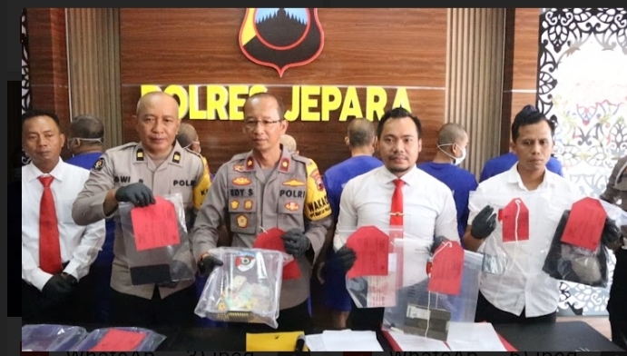 Sedang Asyik Main Judi, Sejumlah Warga Pecangaan Jepara Diamankan Polisi