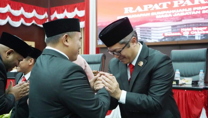 Sah! Zenal Abidin dan Dadang Iskandar Danubrata Duduki Kursi Pimpinan DPRD Kota Bogor 2