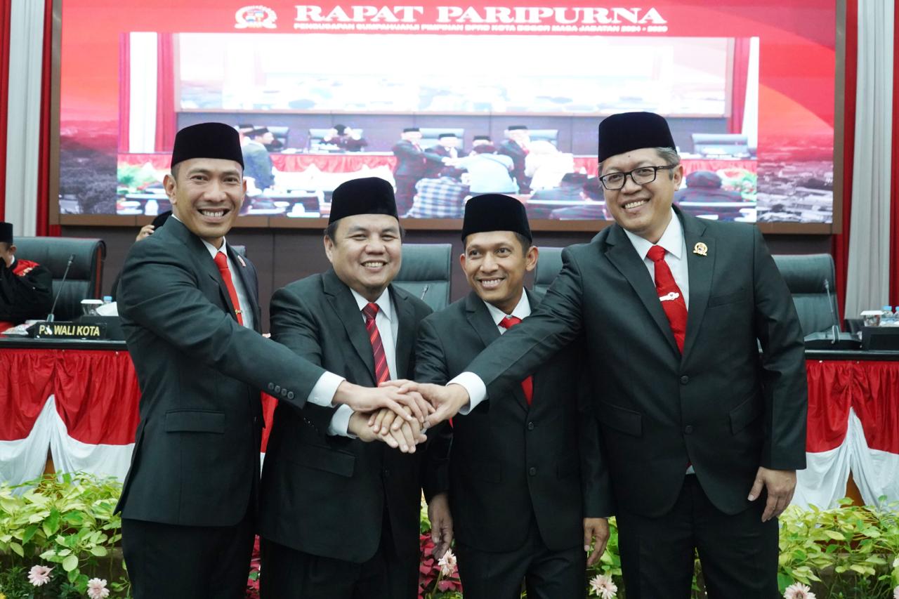 Sah! Zenal Abidin dan Dadang Iskandar Danubrata Duduki Kursi Pimpinan DPRD Kota Bogor