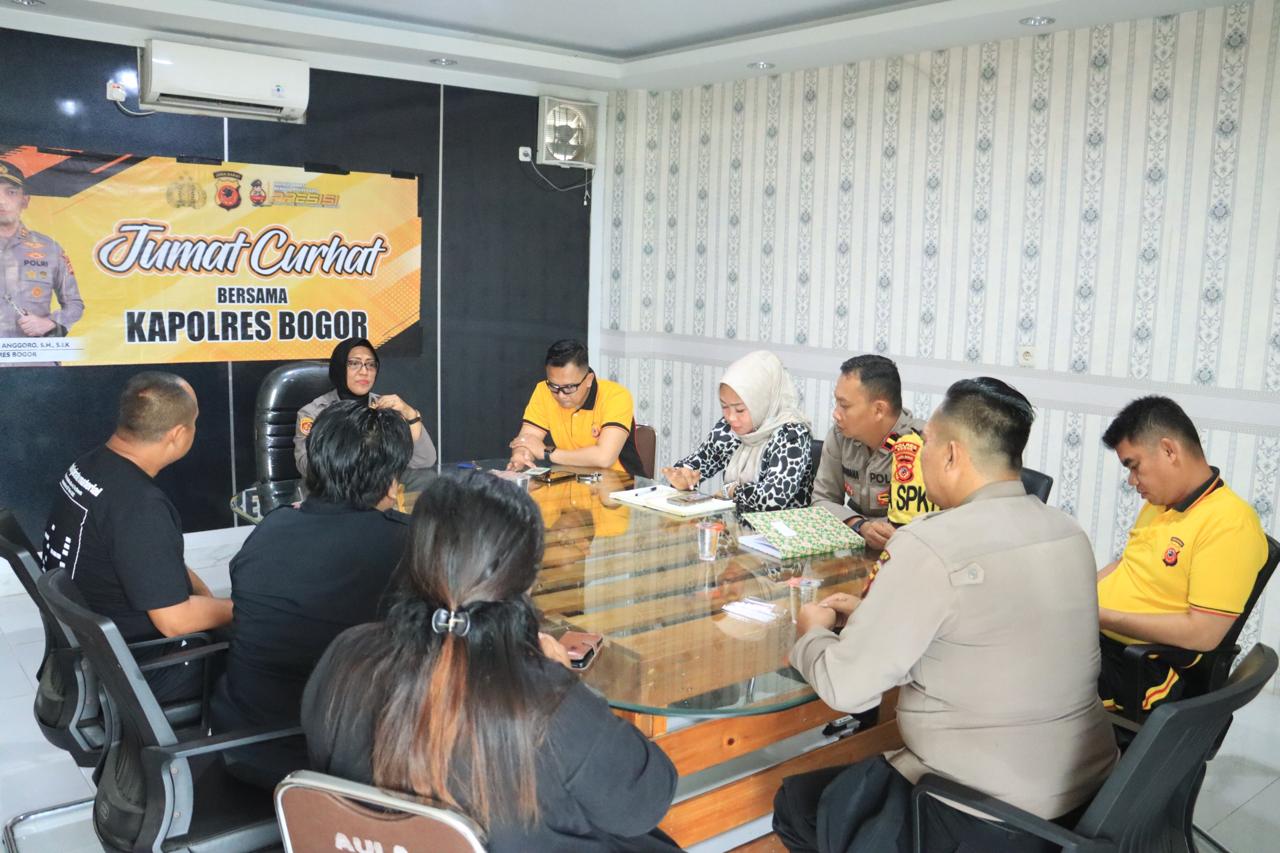 Polres Bogor Kembali Gelar Program “Jumat Curhat” untuk Mendengar Keluhan Warga Seputaran Kamtibmas