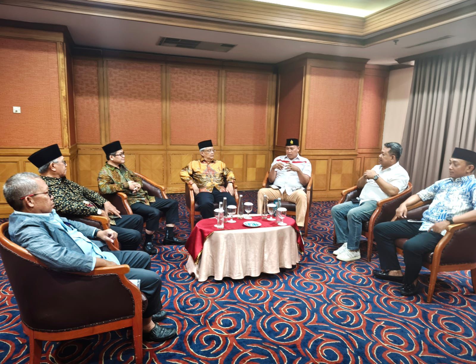 Silahturahmi Dengan LDII Kota Bekasi, Tri Bicara Komitmen  Dari Mulai Beasiswa, Sekolah Lansia Dan Dana Hibah 100 Juta Untuk RW