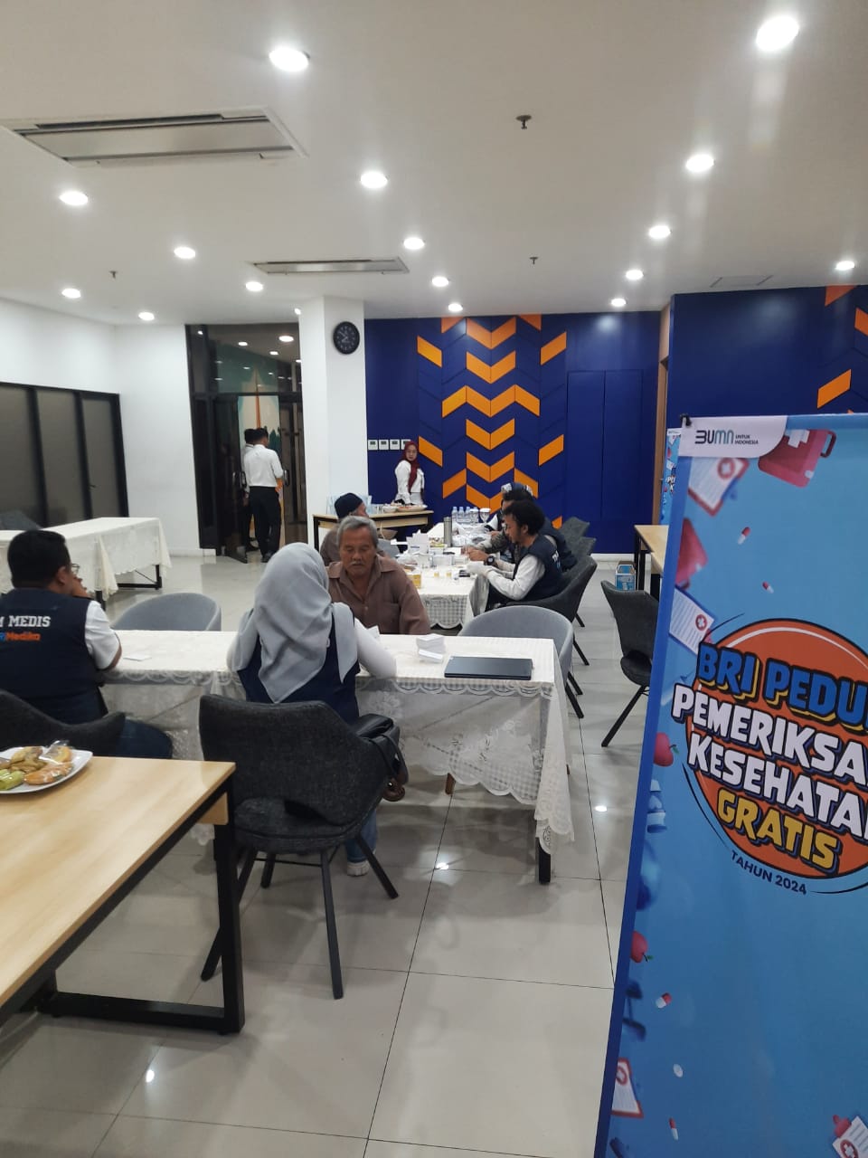 Dukung Kesehatan Nasabah, BRI BO Dewi Sartika Gelar Pengobatan Gratis