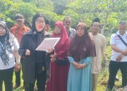 Ibu Yatmi Korban Mafia Tanah, Kembali Bacakan Surat Terbuka, Kali Ini Untuk Presiden Prabowo Subianto