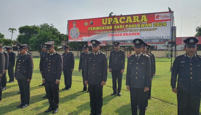 Wakapolres Sragen Pimpin Upacara Hari Pahlawan, Bacakan Amanat Kemensos RI,  Tanamkan Nilai Kepahlawanan Kepada Generasi Penerus Bangsa 2