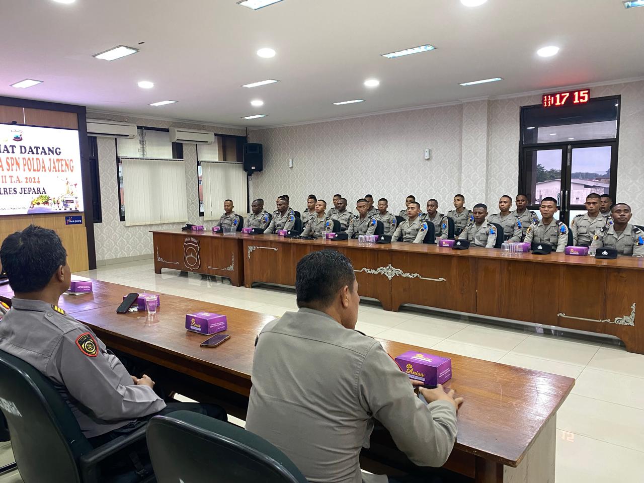 Bakal Dalami Ilmu Kepolisian, Puluhan Siswa SPN Polda Jateng Latihan Kerja di Polres Jepara