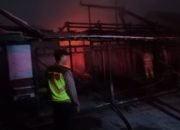Diduga Akibat Korsleting Listrik, Sebuah Rumah Terbakar Di Selogiri, Polisi Selidiki Penyebabnya
