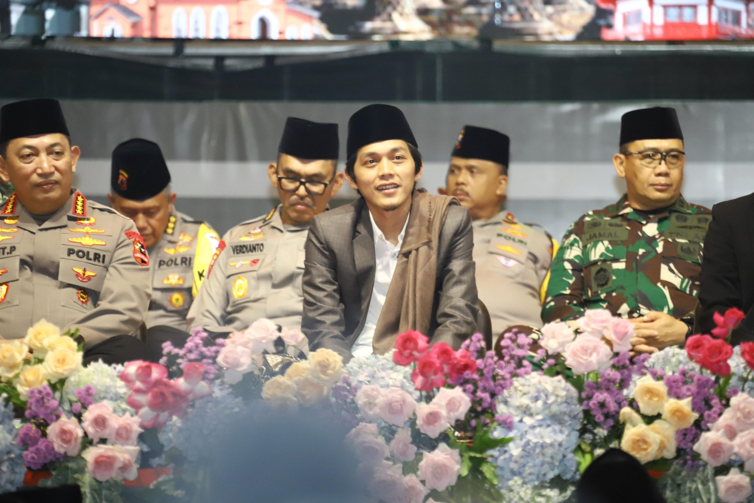 Polda Jateng Gelar Doa Bersama Lintas Agama : Kapolri tegaskan Komitmen Menjaga Keamanan dan Kerukunan Dalam Gelaran Pilkada 2024