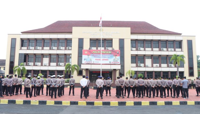 Ambil Apel Jam Pimpinan, Berikut Arahan Kapolres Jepara Pasca Pilkada 2024 kepada Personel 2