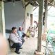 Bhabinkamtibmas Wilayah Hukum Polsek Parung Menjalin Giat COOLING Sistem Kedekatan Dengan Warga Desa Binaan Beri Pesan Dan Ajak Jaga Kamtibmas