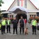 Terjunkan Anjing Pelacak, Polres Demak Lakukan Sterilisasi