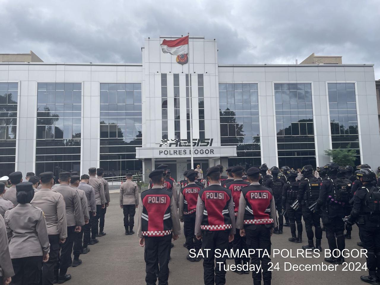 Sat Samapta Polres Bogor Giat Kesiapan Pengamanan Ibadah Malam Natal 2024 Dalam Rangka Ops Lilin Lodaya 2024 di Wilayah Hukum Polres Bogor