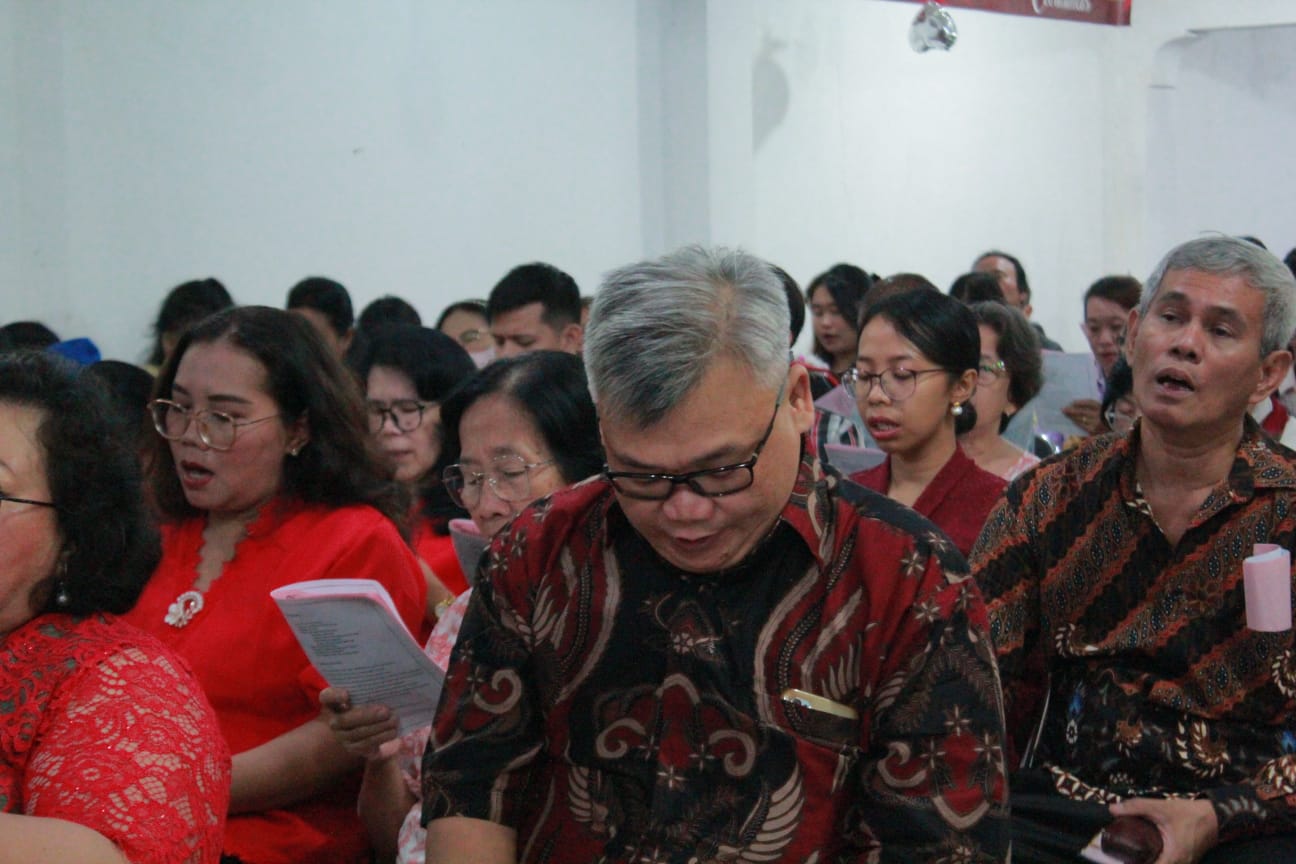 Sukacita dan Kebahagian Jemaat GPIAI Filadelfia Terpancar dalam Perayaan Ibadah Natal semalam