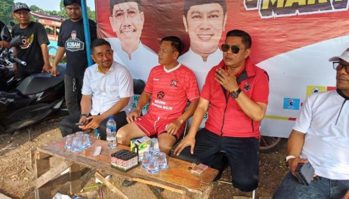 Wakil Walikota Tangerang Terpilih, H.Maryono Hasan, bersama Petrus Herman saat hadiri Tournamen Six Freo Selapajang, Neglasari Tangerang (Foto : Dok D.Wahyudi)