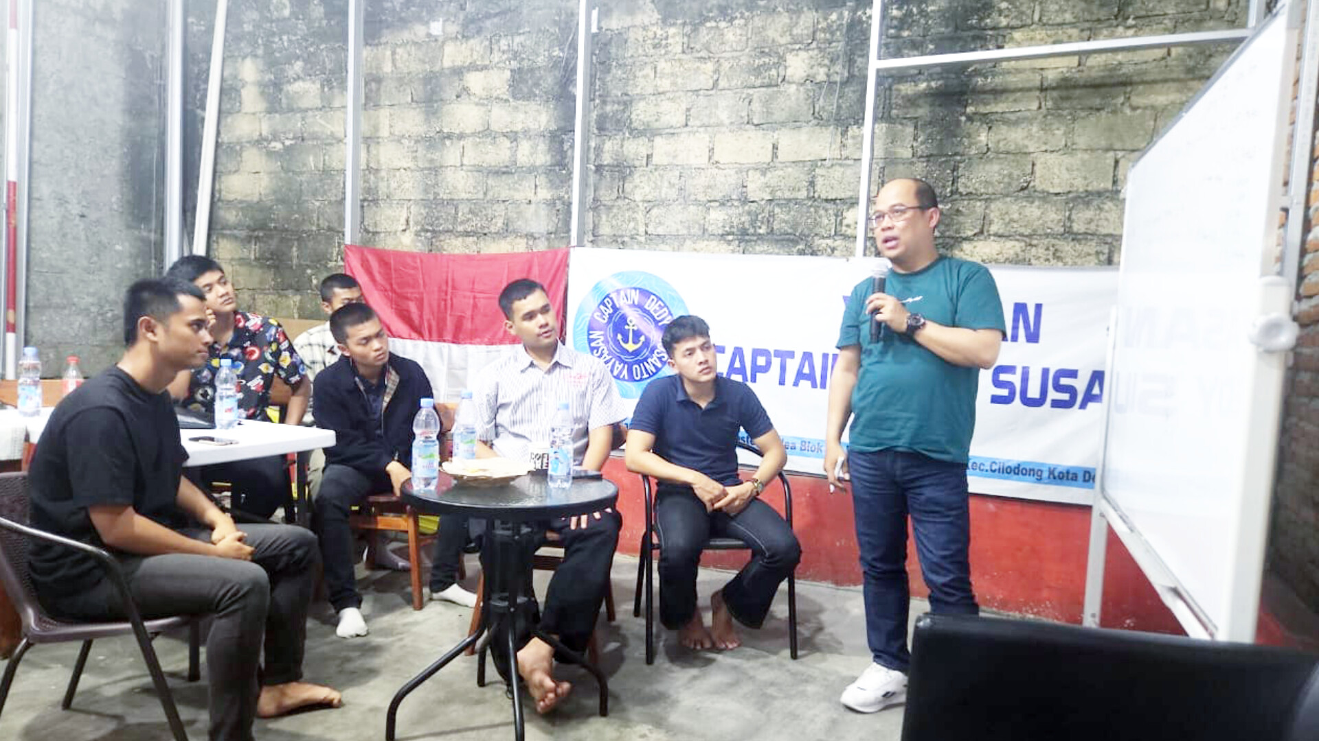 Captain Dedy Susanto (CDS), saat pertemuan di kantor Sekretariat YCDS, Selasa (31/12/2024).