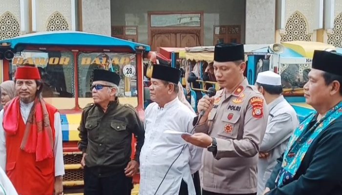 Polsek Bojongsari Kawal Ribuan Warga Sawangan dan Bojongsari dalam Konvoi Tarhib Ramadan 1446 H