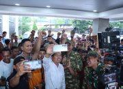 Kunjungan Kerja Gubernur Jawa Barat Didampingi Kapolres Bogor Dan Forkompinda Kab. Bogor , Berikan Kebijakan Konpensasi Kepada Sopir Angkot Libur Narik Sementara Waktu