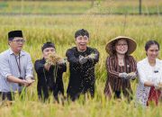Ketua DPRD Kota Bogor Hadiri Kegiatan Panen Raya di Agro Edu Wisata Organik (AEWO) Mulyaharja