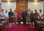 Temui Gubernur Koster, Prof. Connie Rahakundini dan Konjen Rusia Sebut Bali Hebat Punya Arak Tradisional yang Dikemas Modern