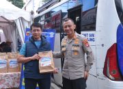 Polrestabes Bandung Gelar Kegiatan Car Free Day Dago Cikapayang dengan Bhakti Kesehatan dalam Rangka Hari Bhayangkara ke-79